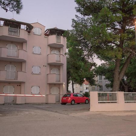 Apartman Nena Turanj Ngoại thất bức ảnh