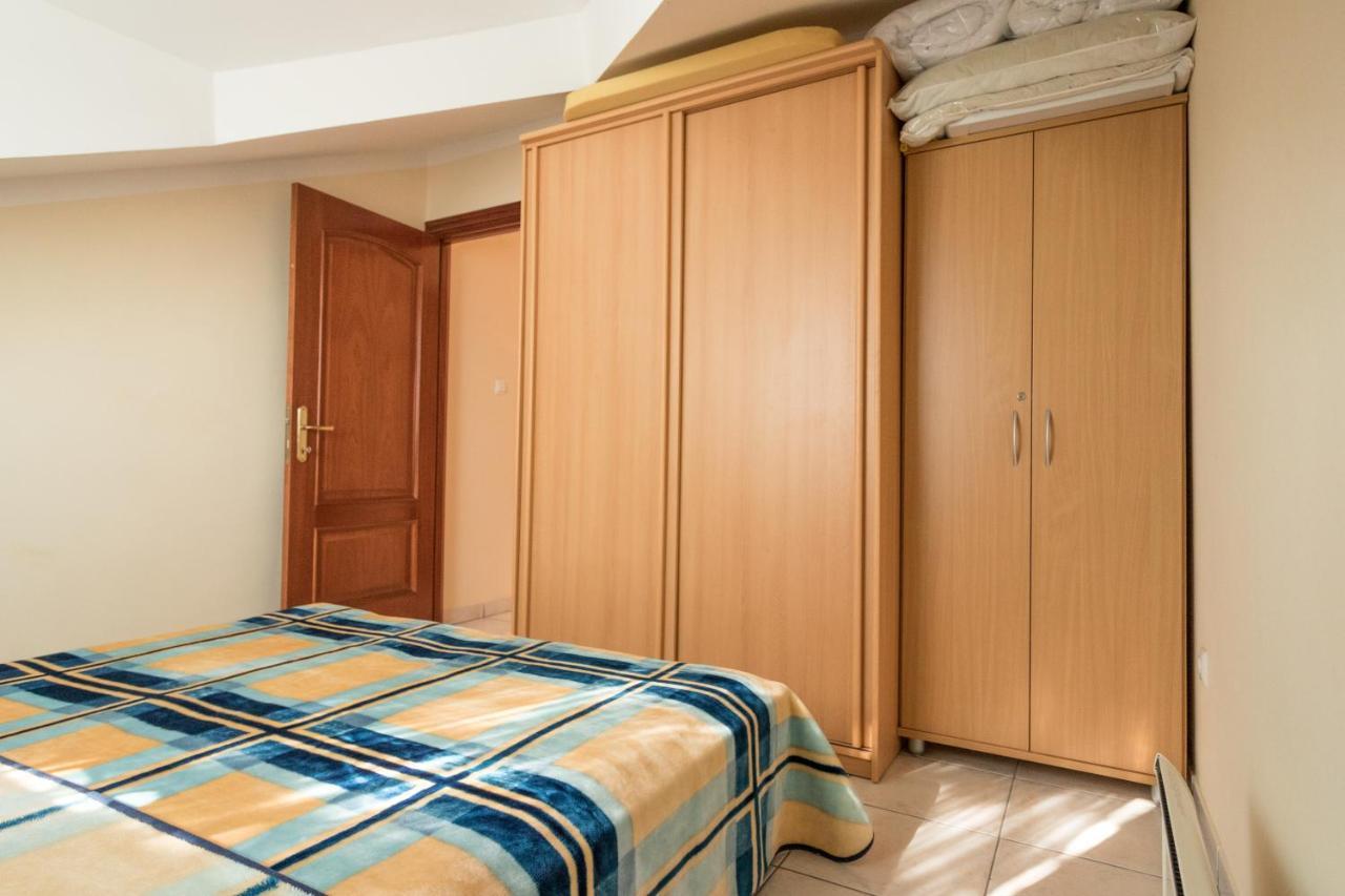 Apartman Nena Turanj Ngoại thất bức ảnh