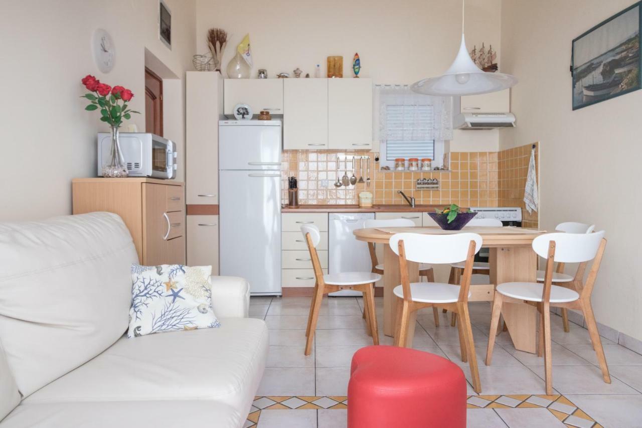 Apartman Nena Turanj Ngoại thất bức ảnh