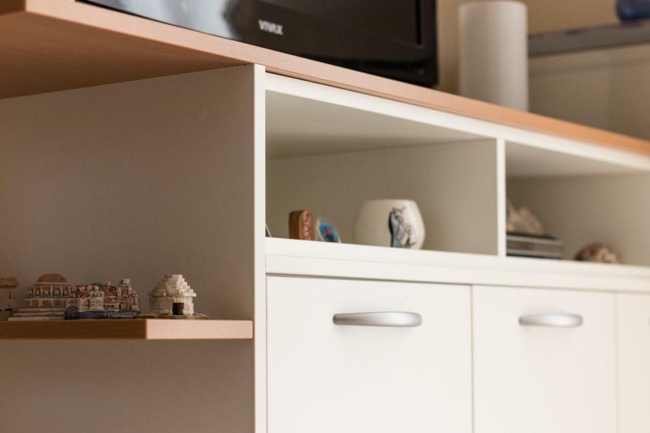 Apartman Nena Turanj Ngoại thất bức ảnh